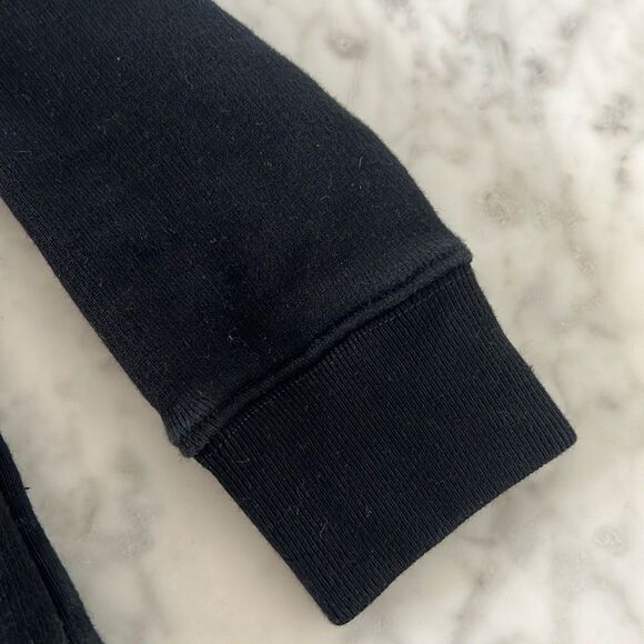 GUCCI LOGO BLACK SWEATSHIRT 4Y - Picture 6 of 6
